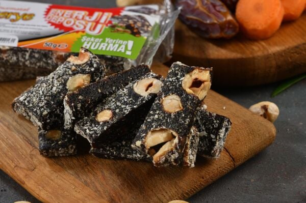 Hurmatat Date-Flavored Cezerye 50 Gr (Pack of 10)